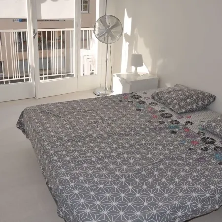 Beautiful for 4 people, town centre, 100 m from the beaches, near the shops