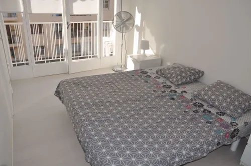 Beautiful for 4 people, town centre, 100 m from the beaches, near the shops