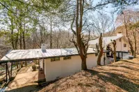 The McKenzie Estate - Old Town Occoquan Mill House Museum 주변 호텔