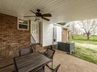 Luxury North of Nashville Retreat- Easy Lake Access Hotels in Gallatin