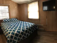 Lake House w/ Pool and King Bed, Fishing - Dogs OK Hotels in Berkeley County