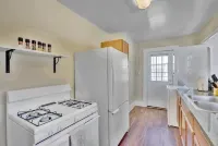 Cheerful Cottage Close to Beach