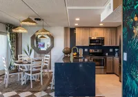 Oceanfront Penthouse Suite, 2 King Beds, Exquisite Beach Views, Newly Renovated