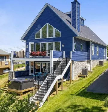 Luxury Estate with Jacuzzi and Private Pier