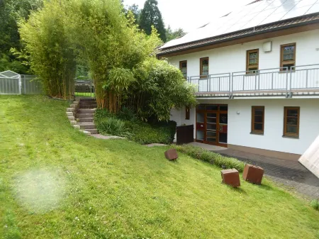 Charming apartment in the Rhine-Main-Region Отели в г. Айхенбюль