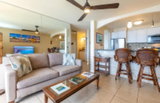Beautiful Oceanfront Maui Condo Right on Sugar Beach