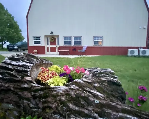 Modern Barn Apartment Hotels in Bryan County