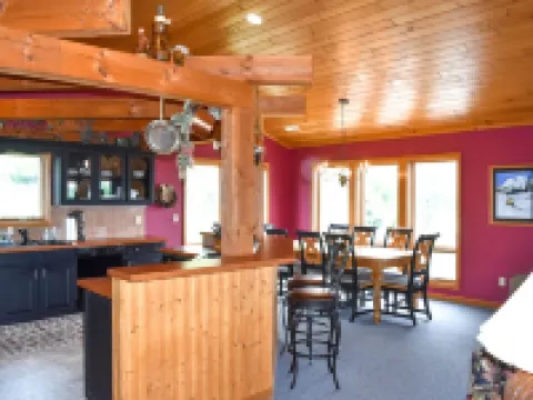 6 Bdrm 5 Bath Sleeps 14 Ski in and Ski out Slopeside! Hotels in Beech Mountain