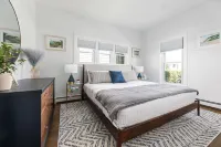Frankfort In-Town Getaway Hotels near Rotary Park