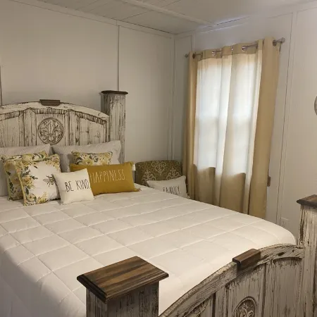 Simply Buffalo sleeps 10,  St Joe, AR- Float the middle beautiful Buffalo River