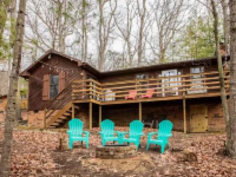 Cozy Cabin in Massanutten Resort, private yard, minutes from attractions! Hotels in Massanutten