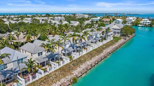 ★Remodeled tropical delight townhome★private plunge pool close to fun activities