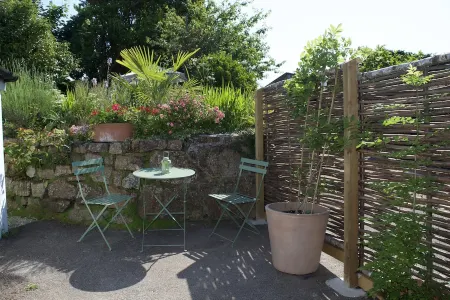 Peaceful rural retreat - w/Parking - close to Mousehole Beaches & Restaurants Отели в г. Пол