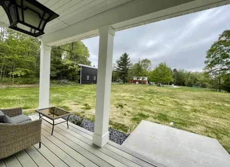 Wow! Book 2 Nights / 1 Free! Nov-April Sleeps 10 Near Dwntwn. 3 Bed/2Bath Clean!