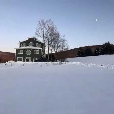 Modern Copake Falls Getaway