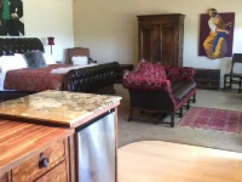 Historic Schoolhouse Flat by Verde Canyon Railroad Hotels in Clarkdale