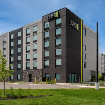 Home2 Suites by Hilton Thunder Bay Hotels near Amethyst Mine Panorama
