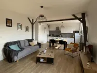Large elegant apartment in the heart of Epernay. Quiet top floor with lovely view.