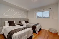 Elegant Home in the Foothills. Come see Colorado beauty. Hotels in Roxborough Park