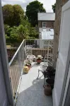 Delightful quiet space, very close to the town & promenade.