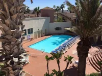 Beautiful Ocean View Condo with Communal Pool & Hot Tub