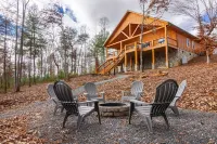 Cozy log cabin with Lakefront and Private Dock