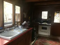 French Creek Inn.    Creekside Cabin with Fire Sauna