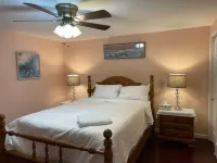 Gorgeous Williamsville Home in Central Location