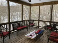 Mountain Retreat near Hiking, Wineries, History