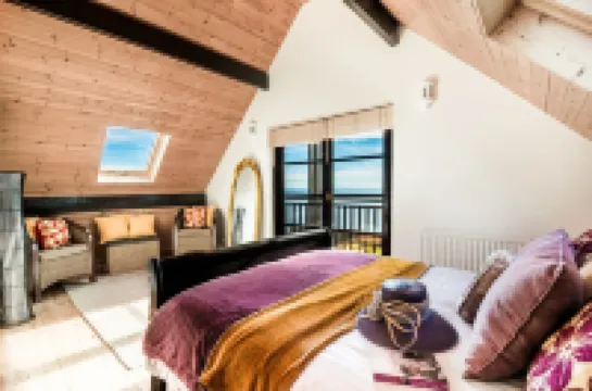 Seaside Fairy Tale Swiss Chalet, Unbelievable Sea View & Beach