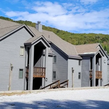 Ski, RIde, Walk On/Off Condo On Pico at Killington