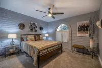 Hilltop Private Resort Home with Heated Pool