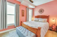 Family-Friendly Retreat Near Manistee Riverwalk - Dogs Allowed