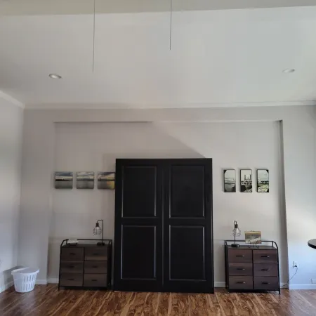 Beautiful Riverview Apt Located in Downtown Fort Madison Отели в г. Ли