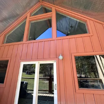 Cozy Cottage on the Caddo River