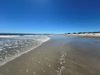 Cozy beach studio within walking distance to the beach.