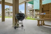 Back to School Savings! Hot Tub, Pet Friendly & Direct Beach Access!