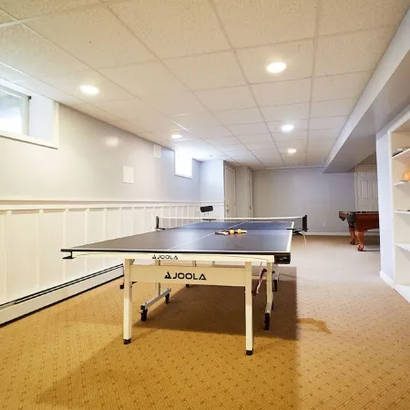 Private Retreat w/Pool, Hot Tub & Fire Pit, Perfect for Groups!