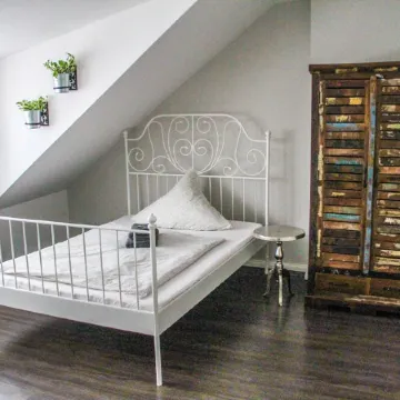EXCLUSIVE 2 BR. Top floor apartment in a great location!