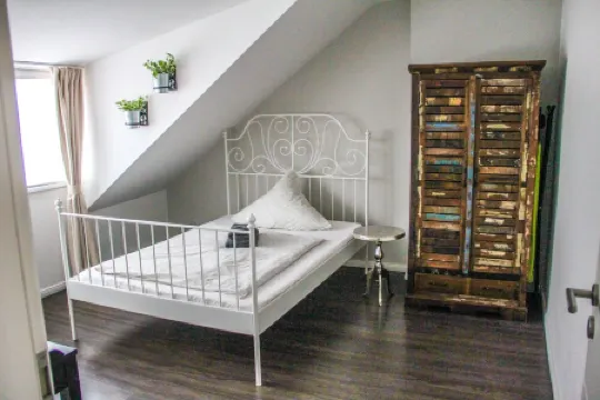 EXCLUSIVE 2 BR. Top floor apartment in a great location!