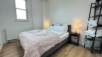 The loft - 4 bedrooms - 2 WC - 2 showers - sauna - 2 underground parking spaces Hotels near Technic Museum Speyer