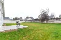 Comfortable 3 bed 2 bath home in Nampa - Sleeps 6 Hotel in zona College of Western Idaho