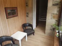 Typical house for 6 people, quiet location 1km from the beach