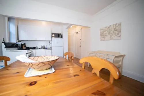 Cozy apartment in beautiful midtown Hoboken! Hotels in Hoboken