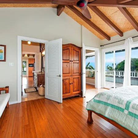 Penthouse Living in Beautiful Lanikai – 2 Bedrooms, 1 Bathroom, Ocean Views