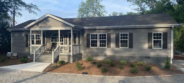 LakeHouse w/ Great Views--Private Boat House/Dock & Fire Pit /Fenced  Back Yard Hotels in Putnam County