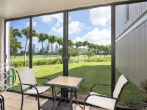 Stunning Turtle Bay! Full Kitchen, Two Full Baths - 9.6 Out of 10 Stars! Hotels in Kahuku
