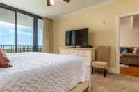 UPDATED Beach Front Condo - Holiday Isle 302 - Pool, Sauna, Hot Tub, Grill, W/D