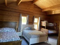 Lakefront Cabin in Carey Bay