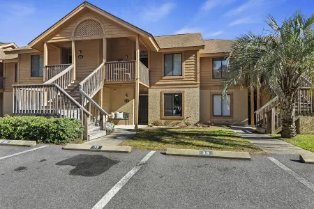 The Grey Pearl on Port Royal's Battery Creek